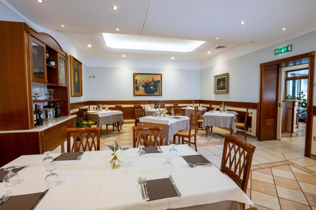 Hotel Sollievo San Giovanni Rotondo Ngoại thất bức ảnh