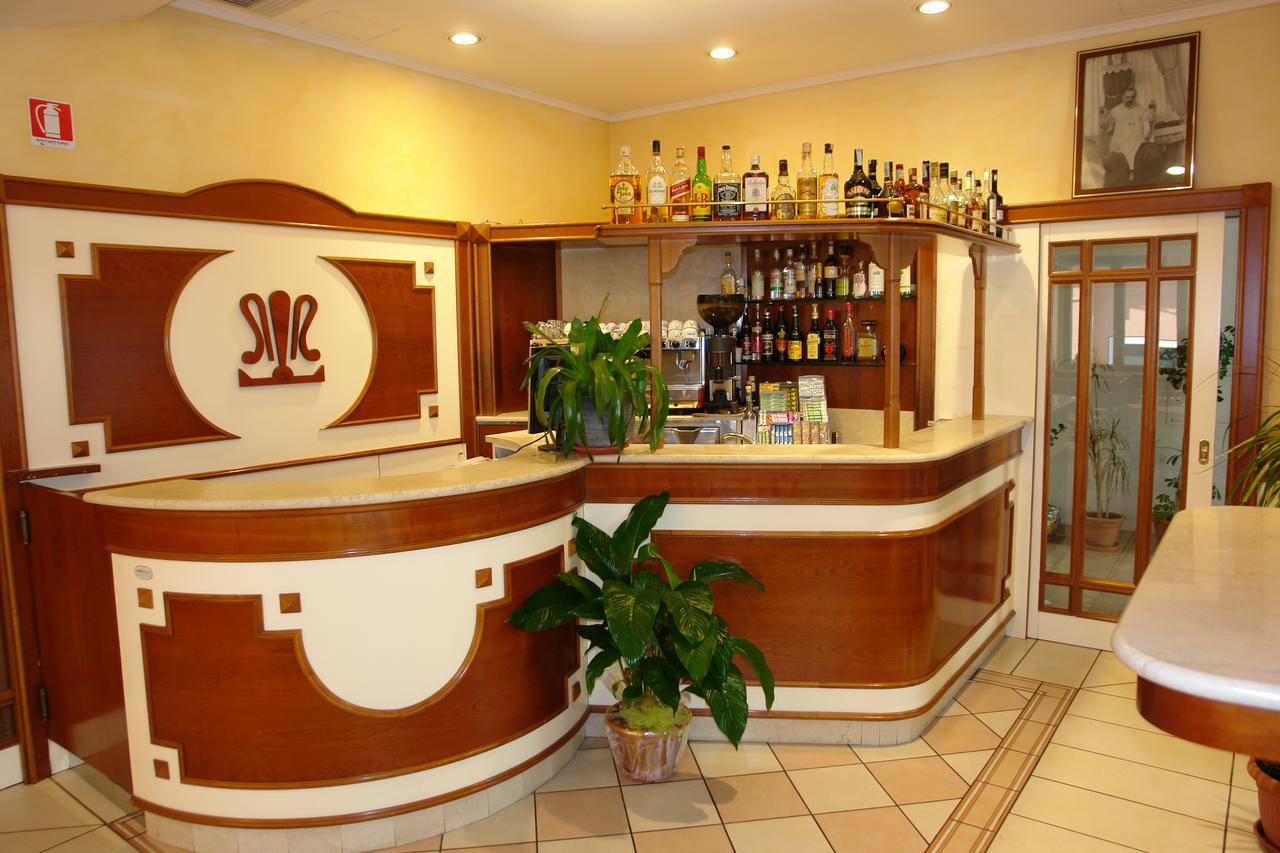 Hotel Sollievo San Giovanni Rotondo Ngoại thất bức ảnh