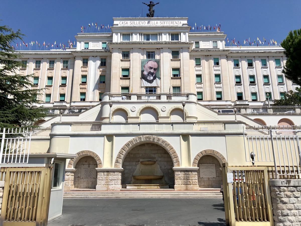 Hotel Sollievo San Giovanni Rotondo Ngoại thất bức ảnh